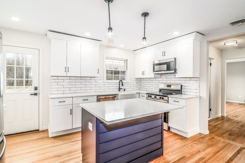 408 Hut Hill Road Photo 8