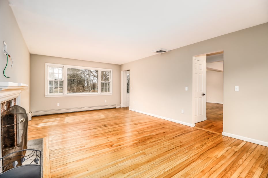 408 Hut Hill Road Photo 11