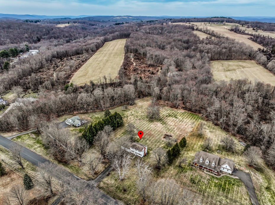 408 Hut Hill Road Photo 29