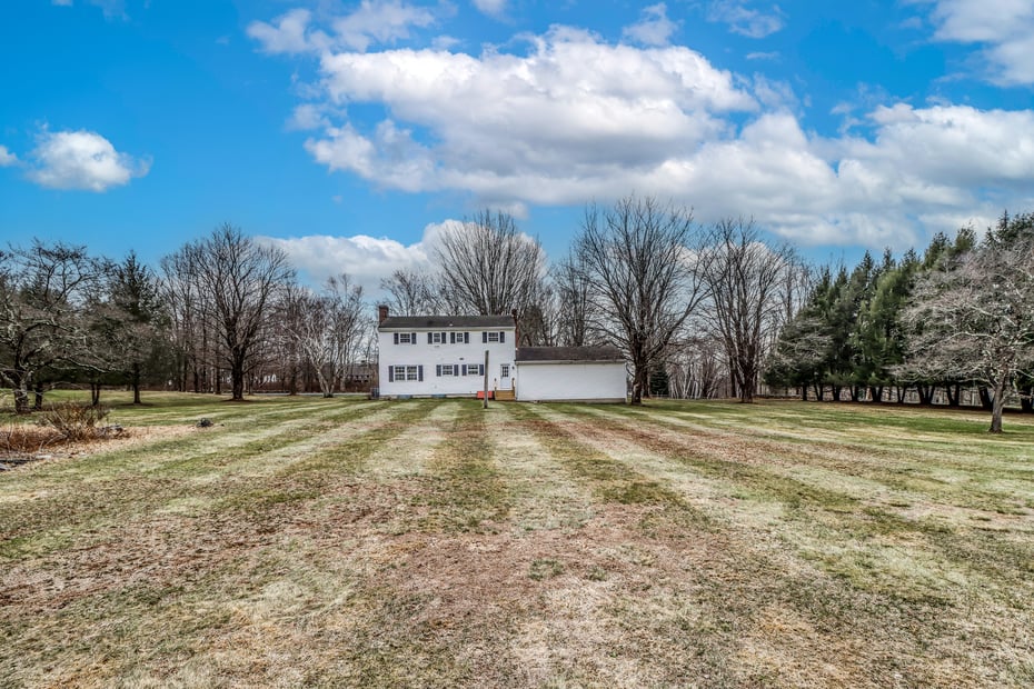 408 Hut Hill Road Photo 32