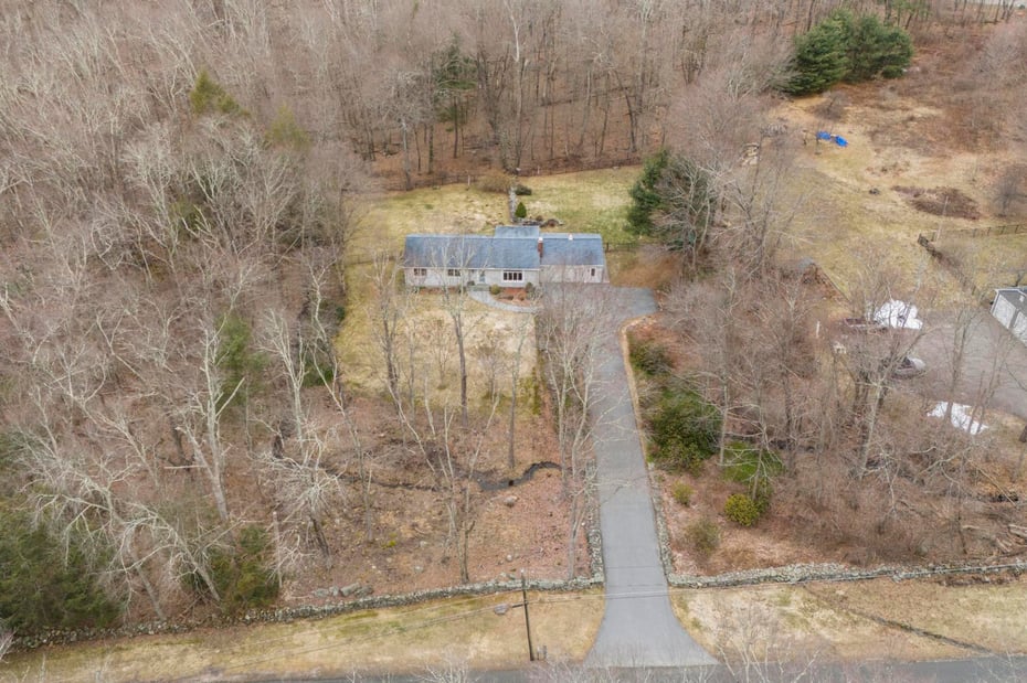 111 Whetstone Road Photo 2