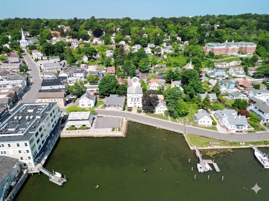 7 Gravel Street  #1 Photo 1