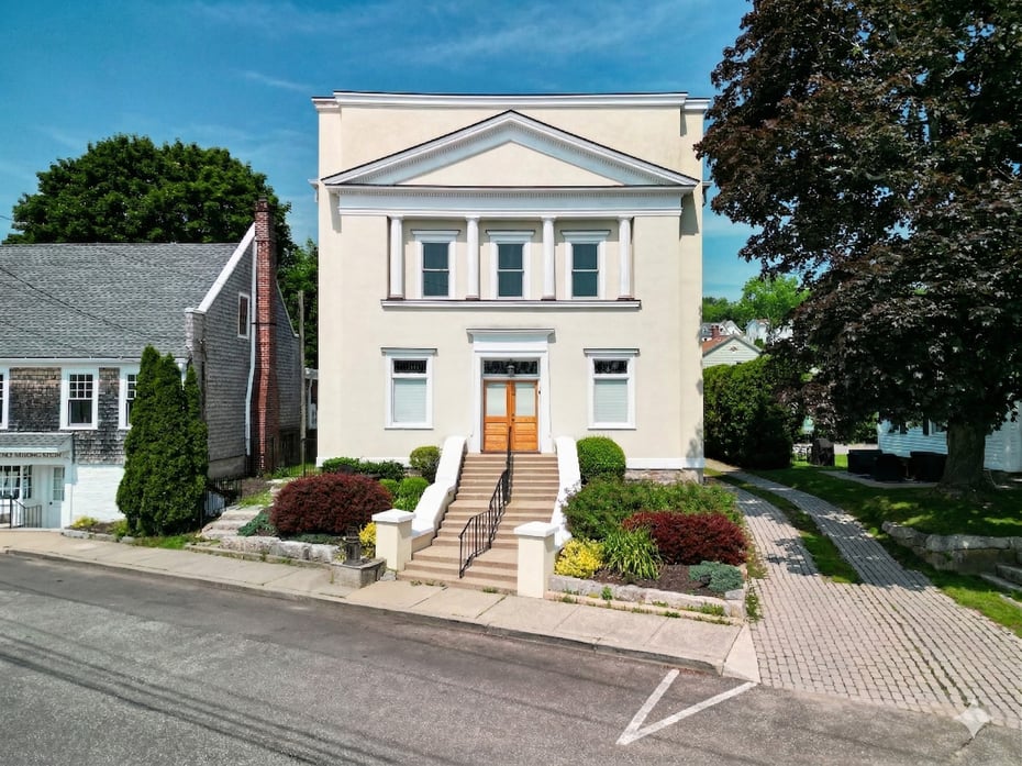 7 Gravel Street  #1 Photo 2