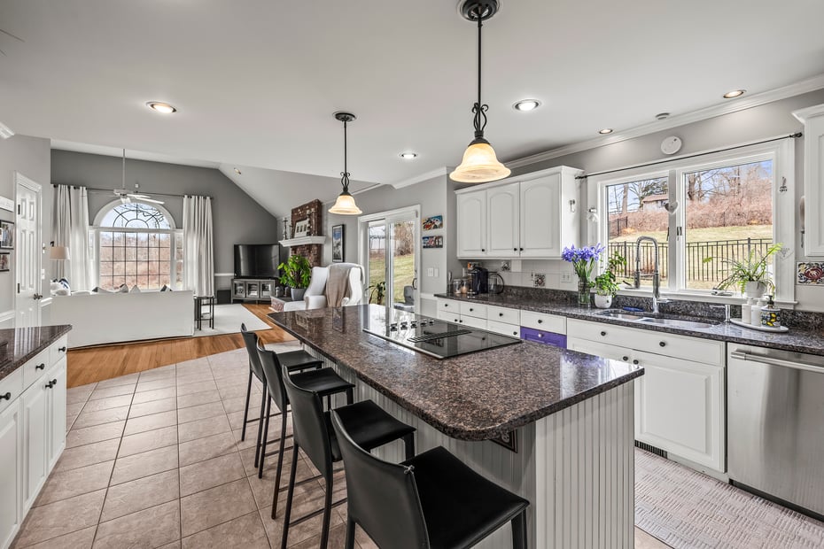 43 Regan Road Photo 14