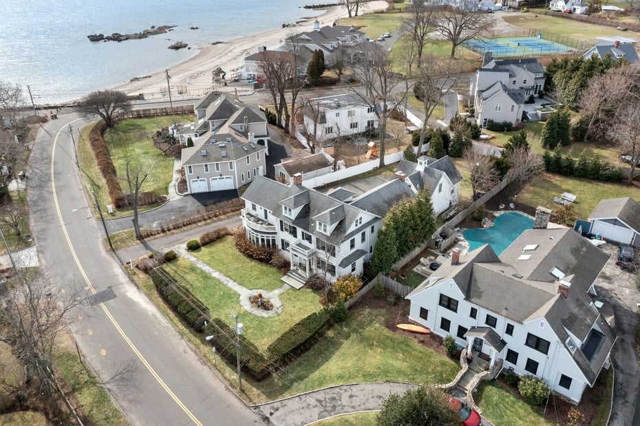 83 Sea Beach Drive Photo 2