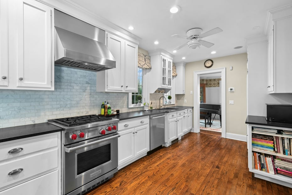 83 Sea Beach Drive Photo 9