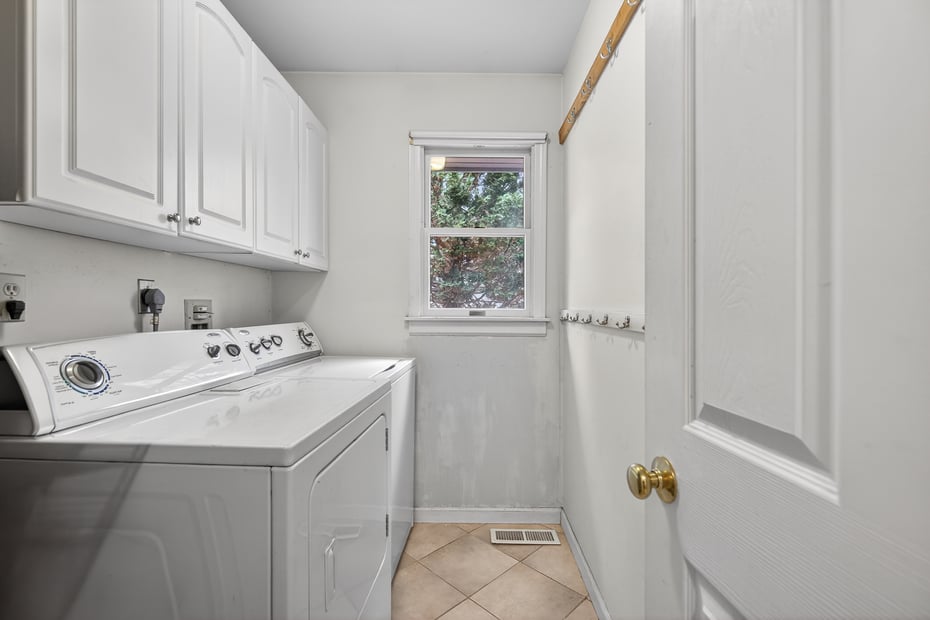 15 Farm Brook Court Photo 13