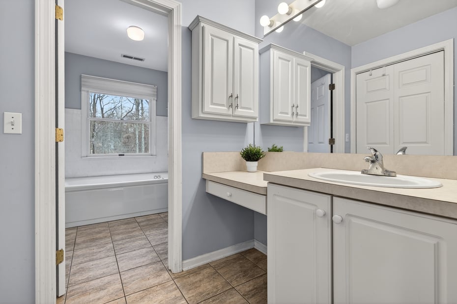 15 Farm Brook Court Photo 19