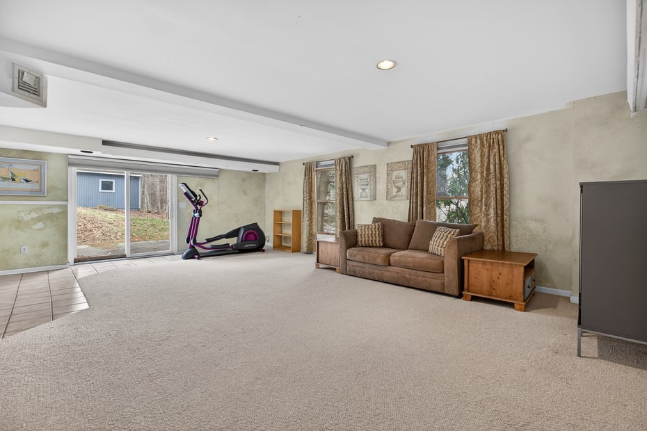 15 Farm Brook Court Photo 21