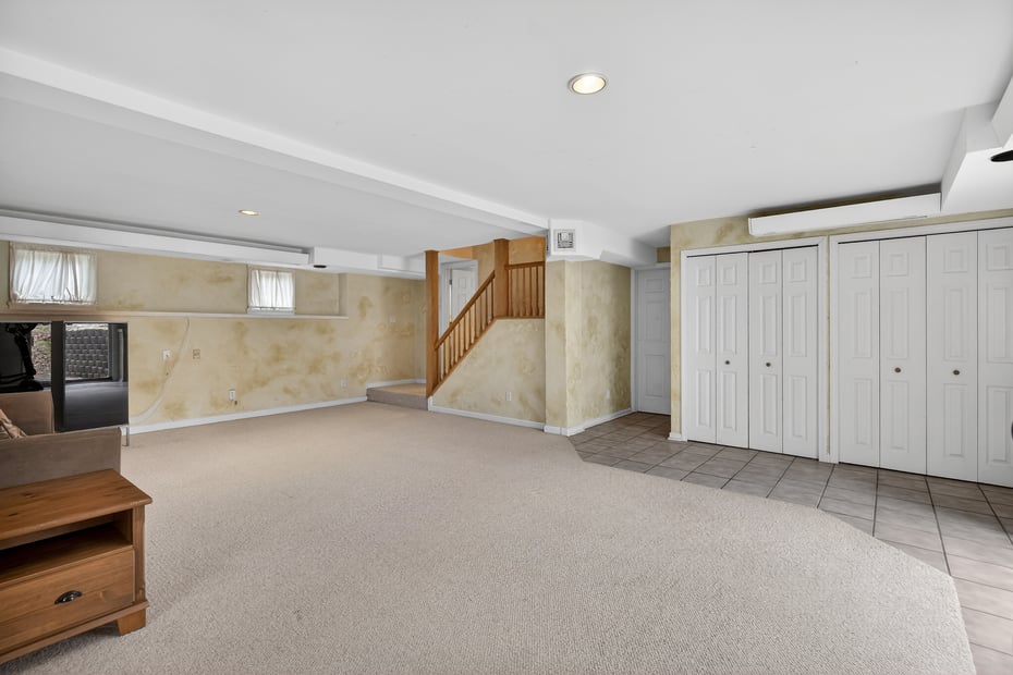 15 Farm Brook Court Photo 22