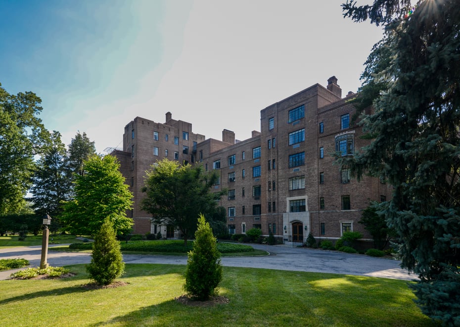 100 Ardsley Avenue W  #5G Photo 3