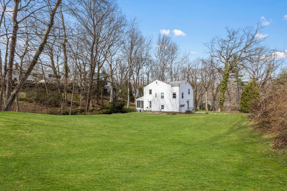 111 Spier Road Photo 3