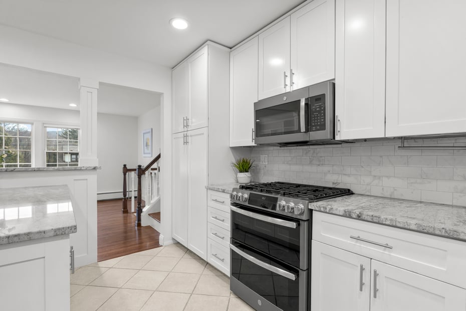 8 Valentine Road Photo 9