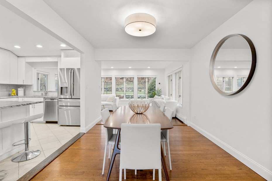 8 Valentine Road Photo 11