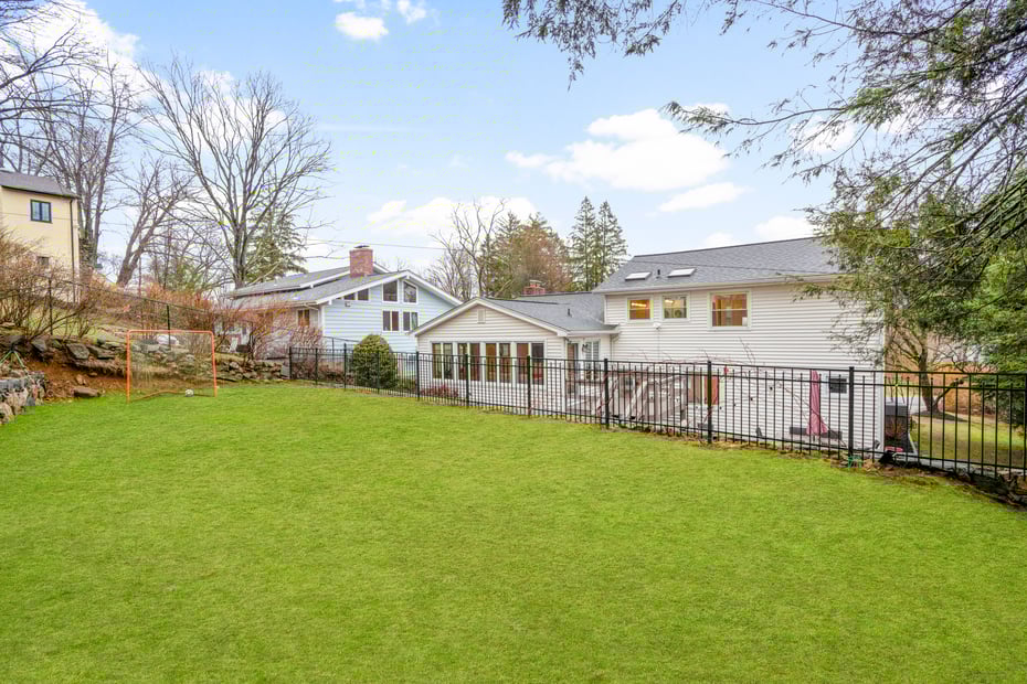 8 Valentine Road Photo 27