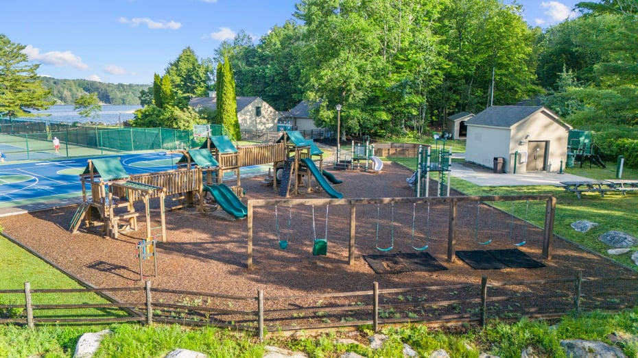 421 East Hyerdale Drive Photo 27