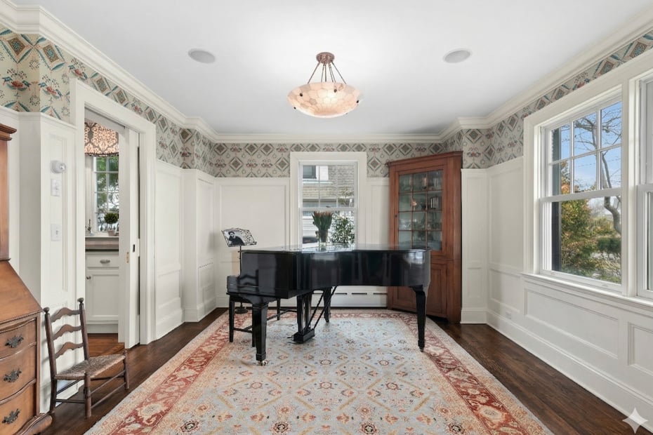 83 Sea Beach Drive Photo 7