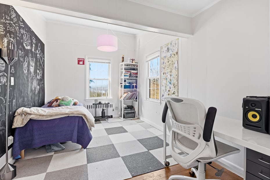 6 Circle Drive Photo 16