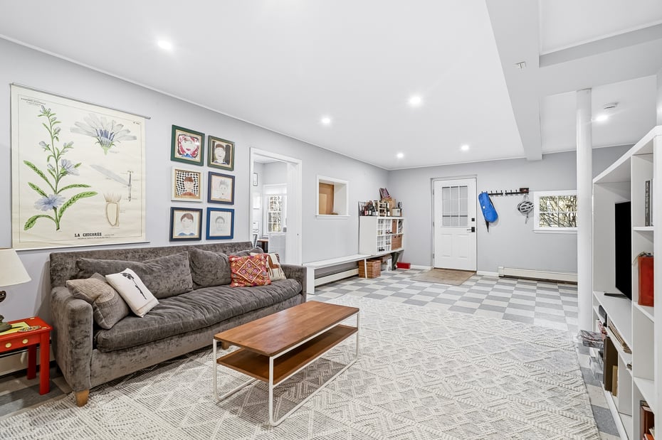 6 Circle Drive Photo 21