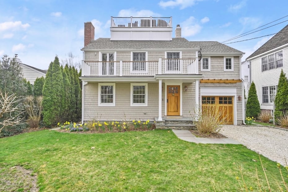 104 Roton Avenue Photo 1