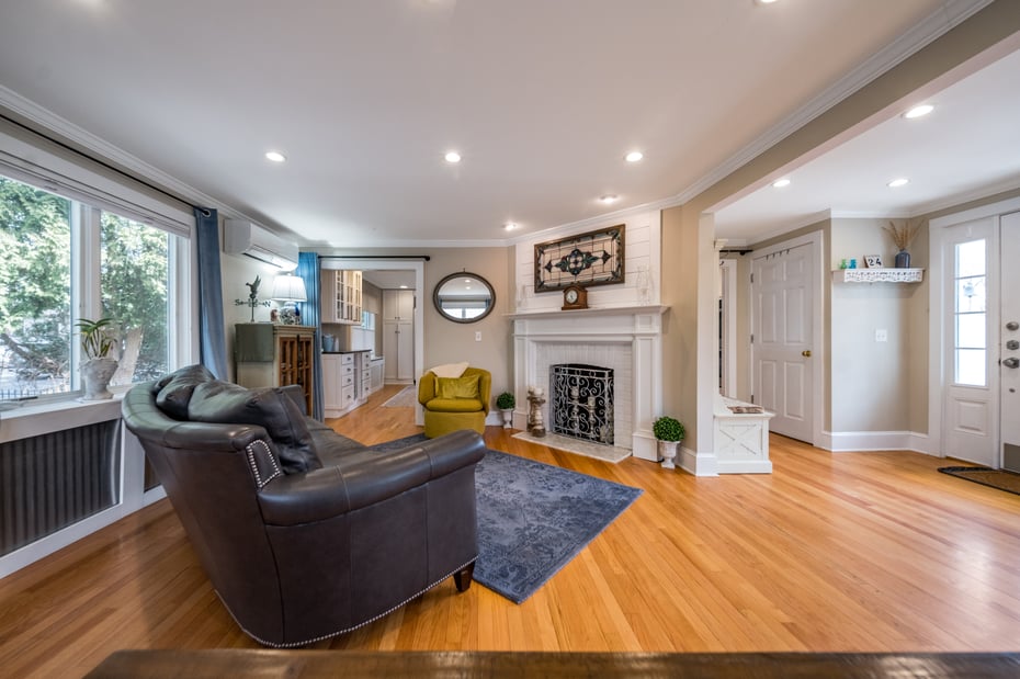 24 Cottage Place Photo 6