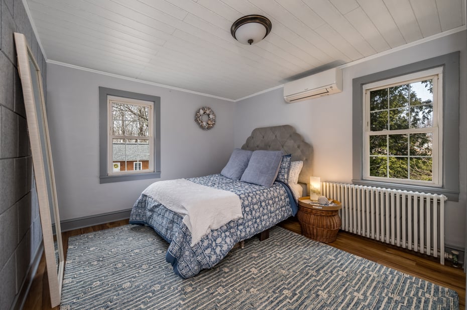 24 Cottage Place Photo 22