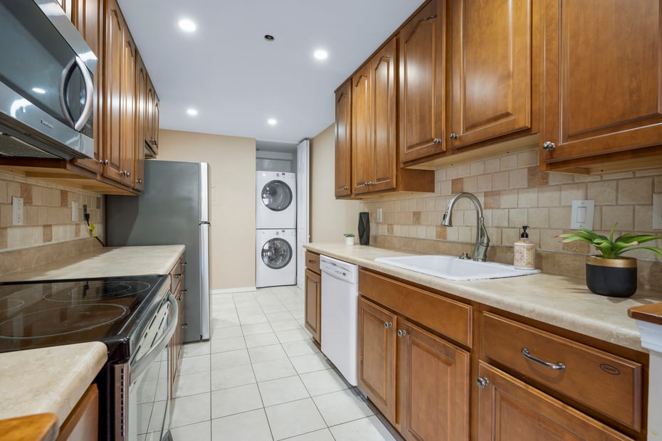 55 N Broadway  #3-14 Photo 16