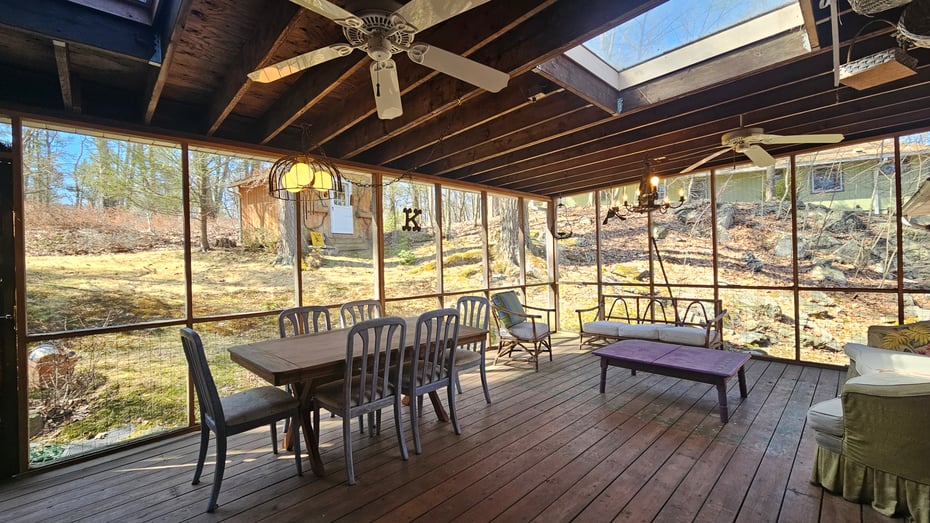 29 Carol Street Photo 28