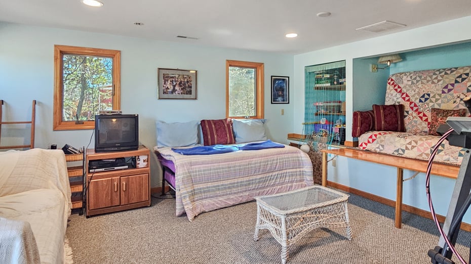 29 Carol Street Photo 25