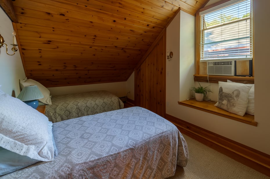 45 Taconic Ave Photo 17