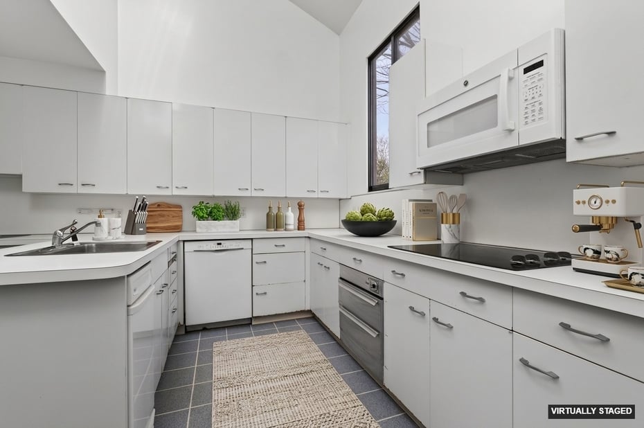 3-a Meetinghouse Lane Photo 9