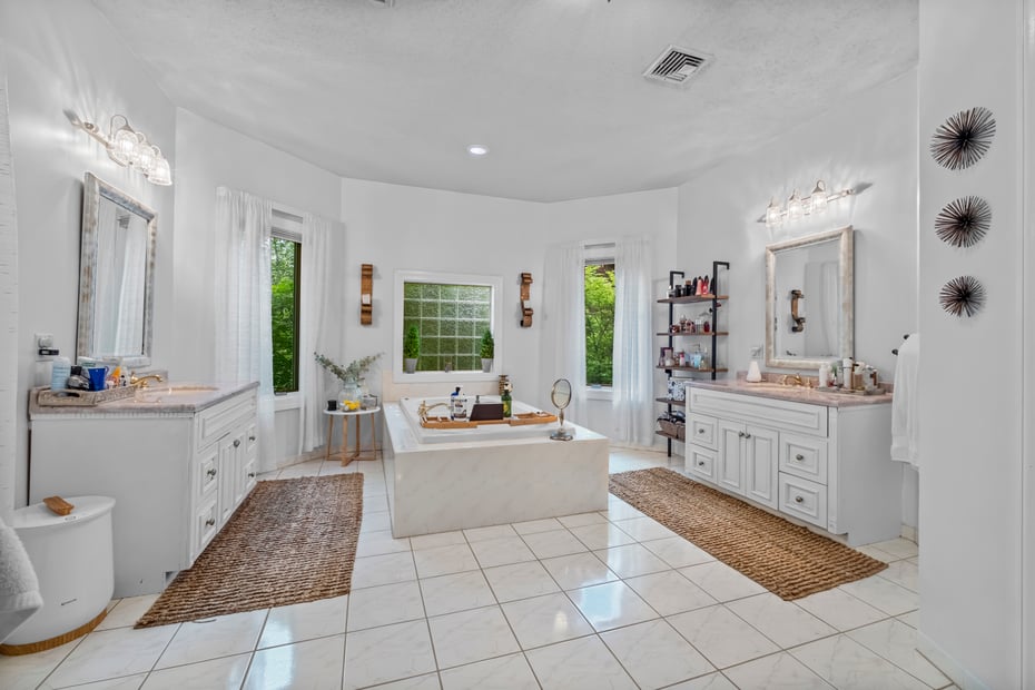 44 Carol Lane Photo 26