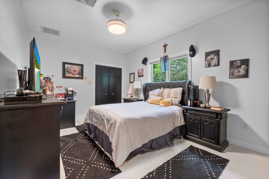 44 Carol Lane Photo 27