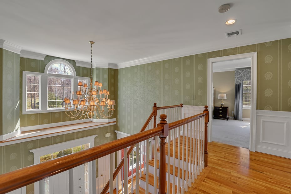 9 White Oak Lane Photo 17