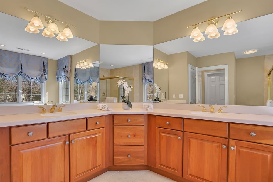 9 White Oak Lane Photo 20