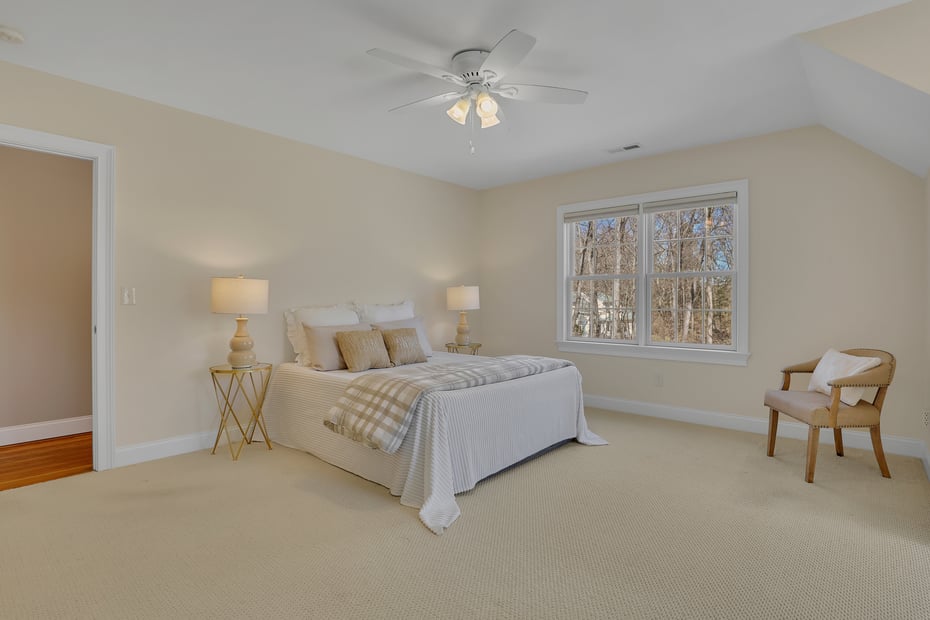 9 White Oak Lane Photo 28