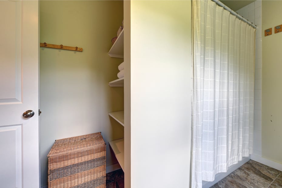 66 Access Rd Photo 38