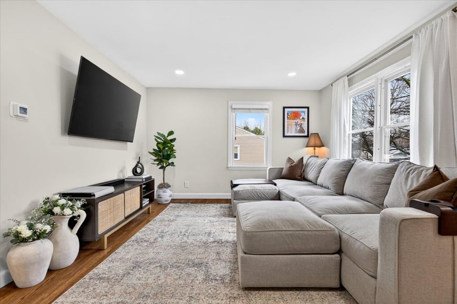 45 Walnut Street Photo 5