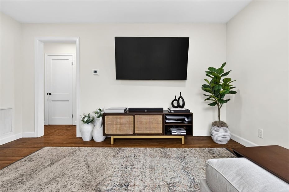 45 Walnut Street Photo 7