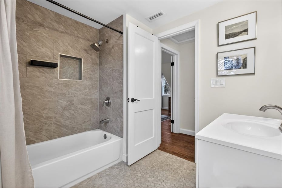 45 Walnut Street Photo 28