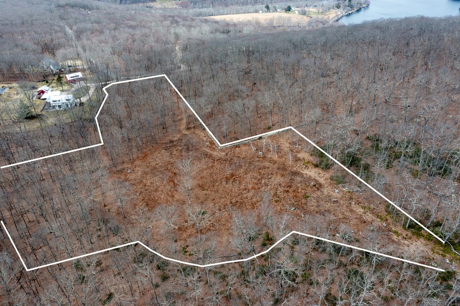 197 Tinker Hill Road Photo 8