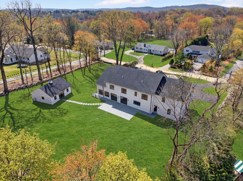 43 Hilltop Lane Photo 45