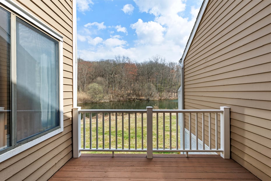 88 Farm Lake Crescent Road Photo 10