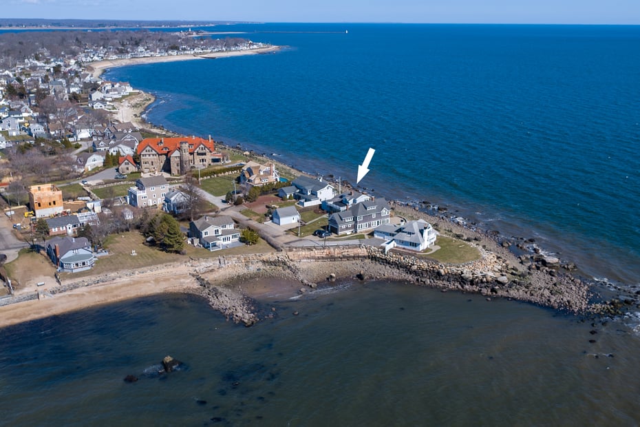 6 Point Road Photo 7