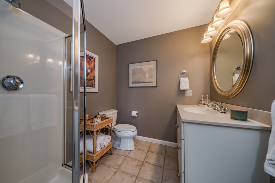 6 Point Road Photo 31