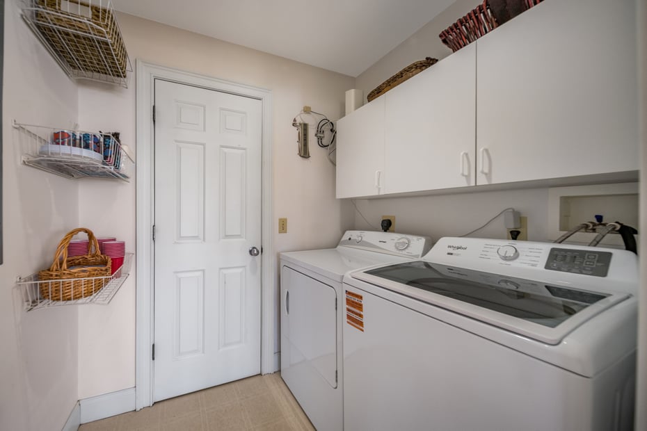 6 Point Road Photo 24