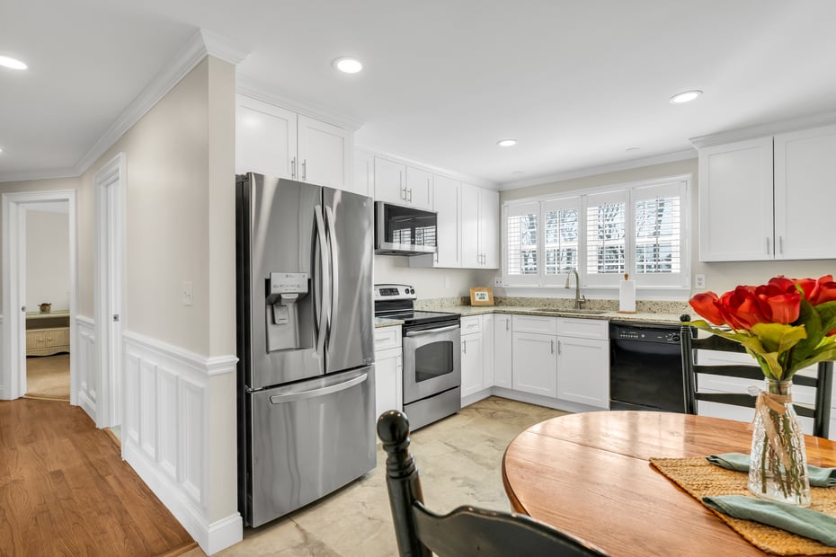 280 East Main Street  #B5 Photo 1