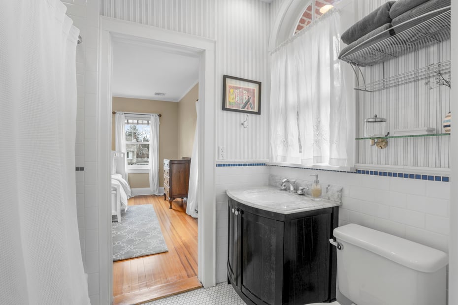 80 Forest Avenue Photo 28