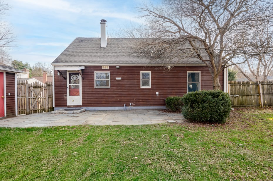 13 Fairchild Drive Photo 4