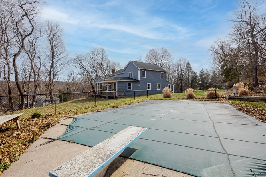 11 Joan Drive Photo 7